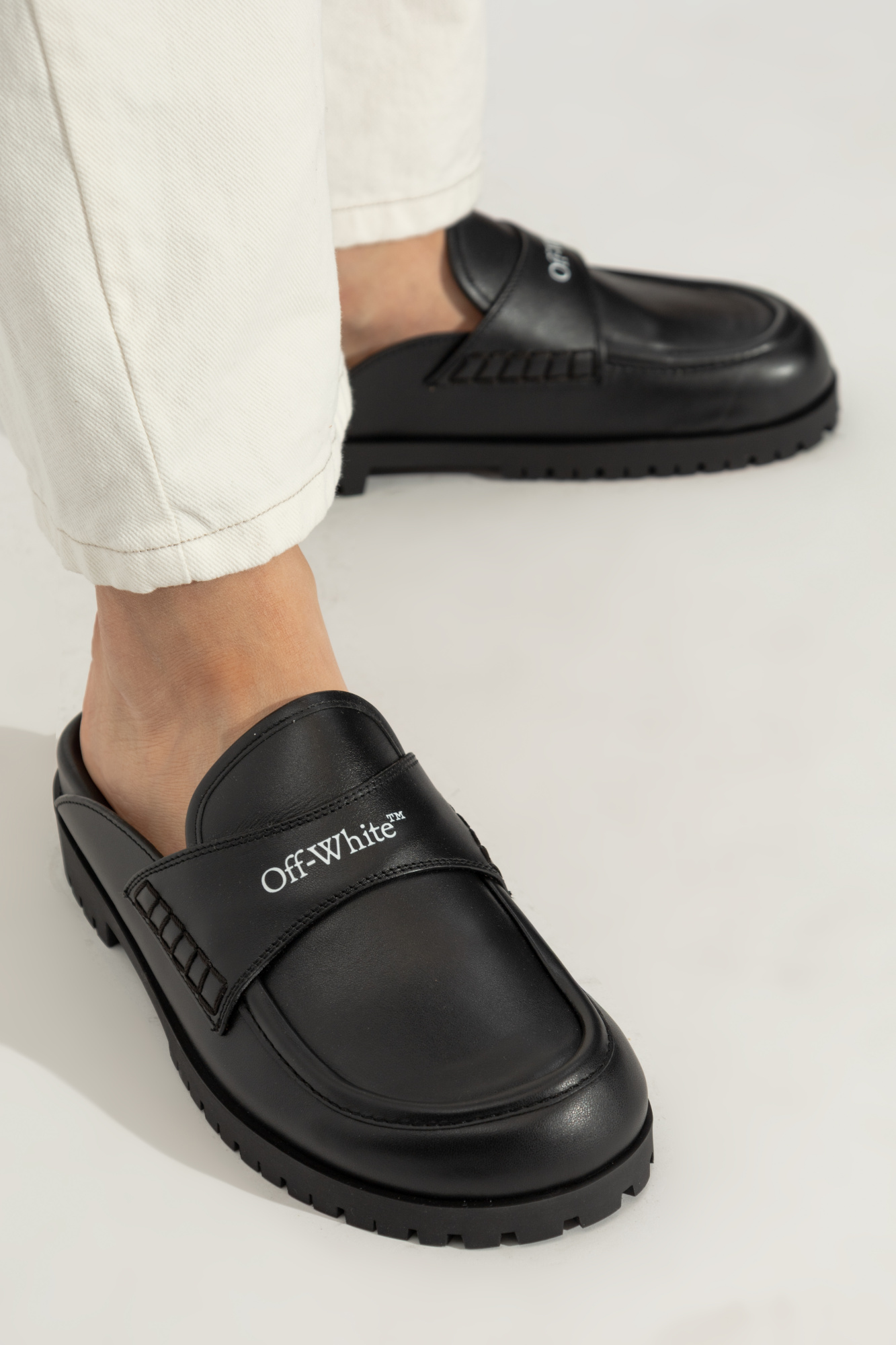 Czarny Skórzane klapki na platformie Off-White - Vitkac Polska